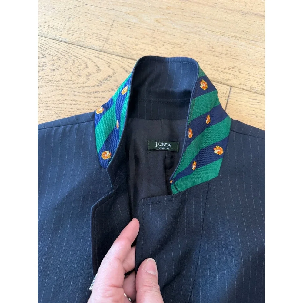 J.Crew Super 110s Wool Navy Pinstripe Blazer Jacket with Crest Undercollar (412)